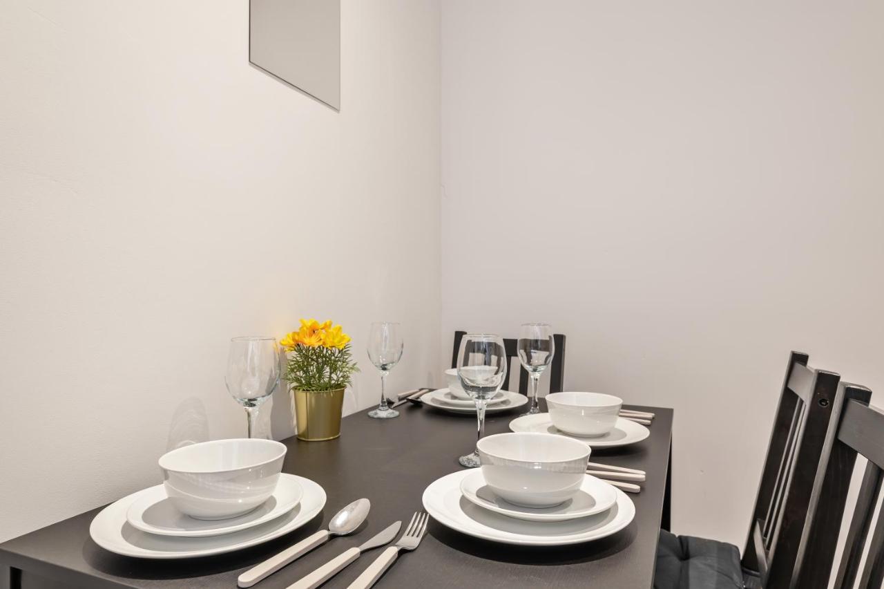 Modern 2 Bedroom Luxury *