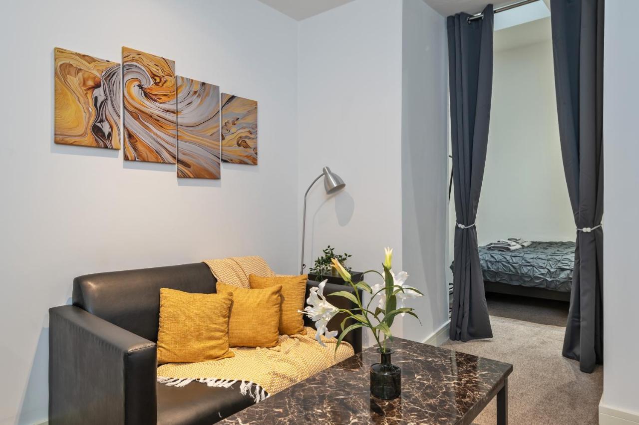 Modern 2 Bedroom Luxury Bradford (West Yorkshire)
